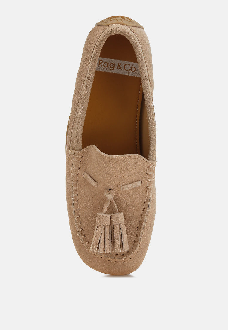 kipstar suede round toe tassel loafers#color_beige