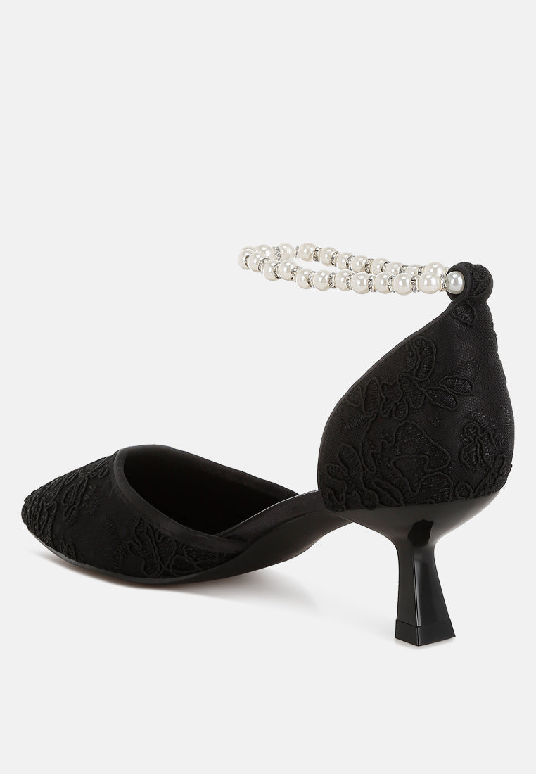 laika lace kitten heel sandals#color_black
