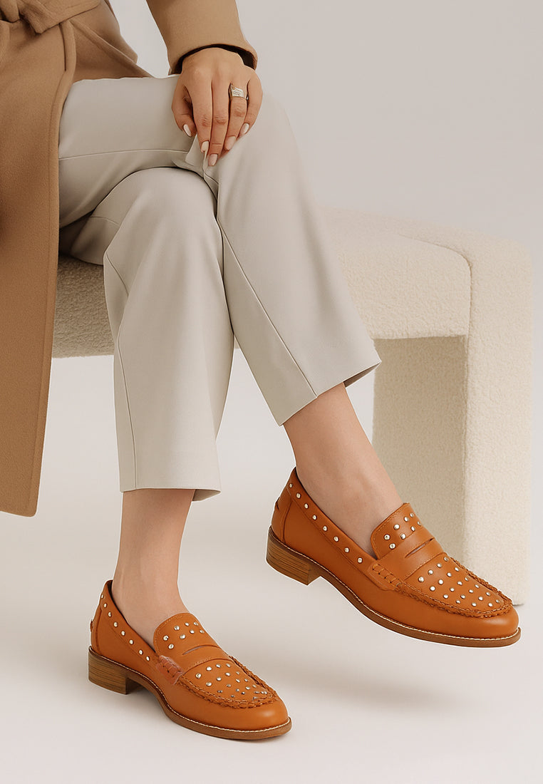 oglavia studs embellished leather loafers#color_tan