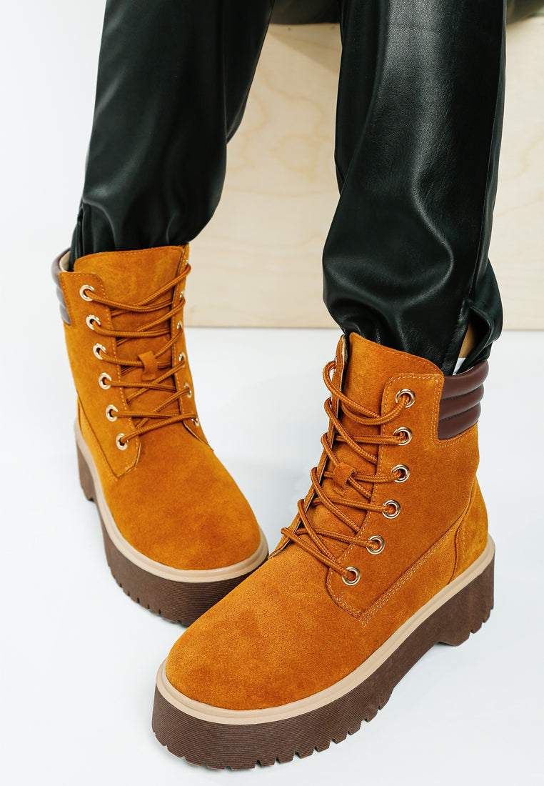 parula high ankle suede boots#color_tan