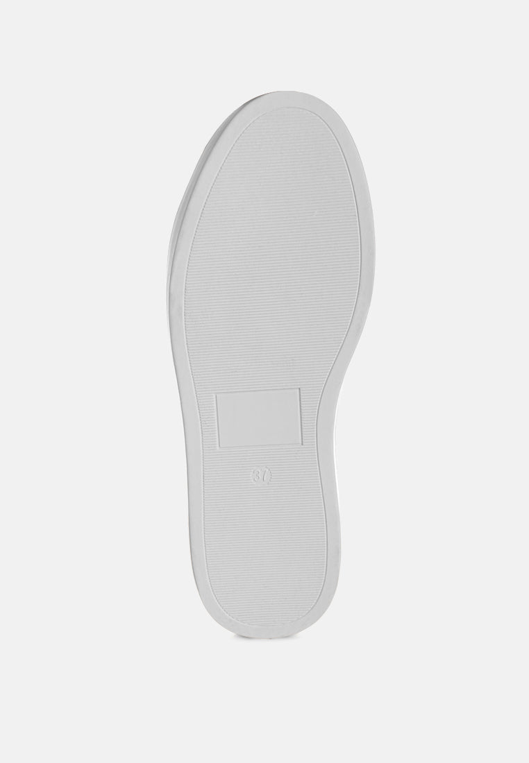 strider studs embellished chunky sneakers#color_black