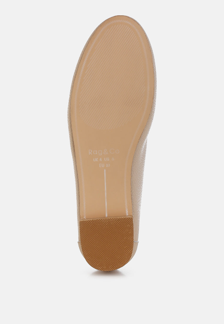 taranis monochromatic horsebit real leather loafers#color_beige