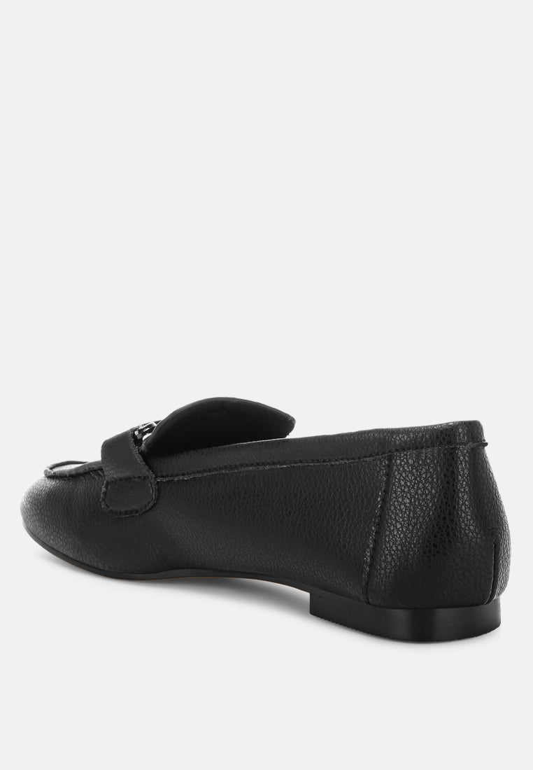 taranis monochromatic horsebit real leather loafers#color_black