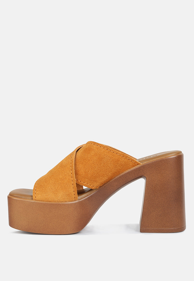 MATRIX Criss Cross Strap Block Heel Sandals#color_light tan