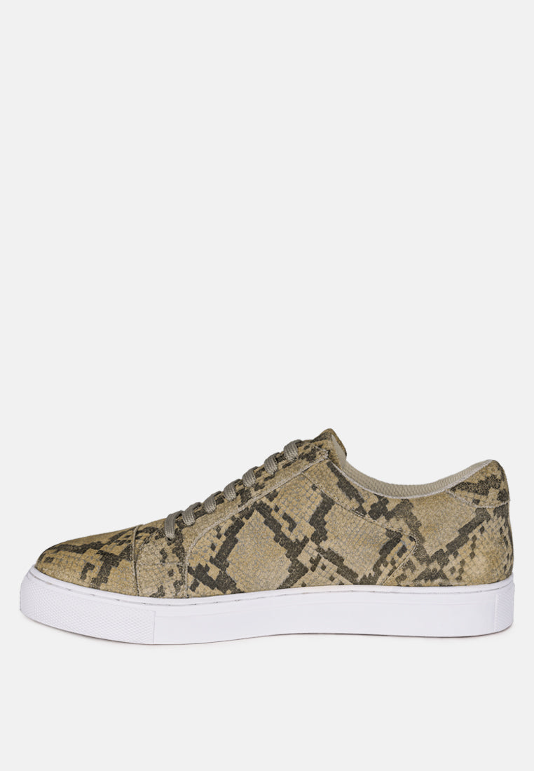 ASHFORD Snake Print Handcrafted Sneakers_Natural Snake