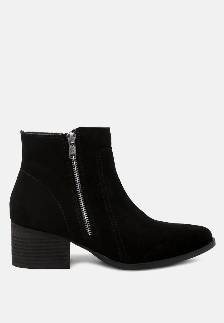 BAUENA Black Ankle Boots with Zip Closure-Black
