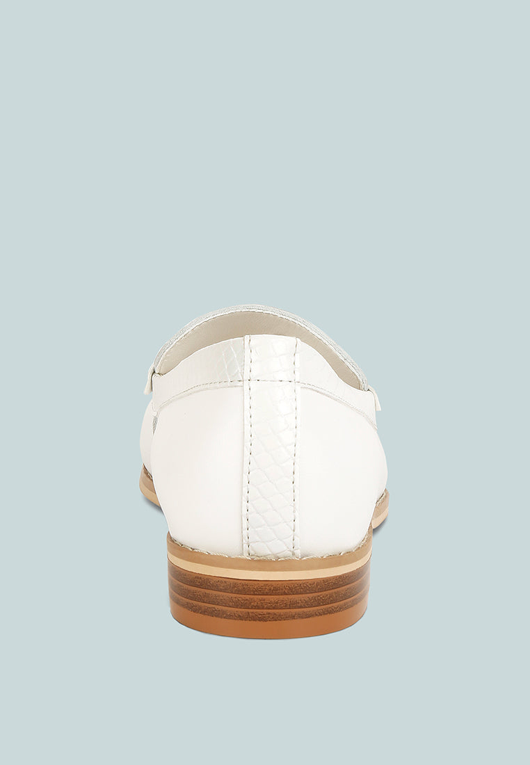 HOLDA Horsebit Embelished Loafers With Stitch Detail in Off White#color_off White