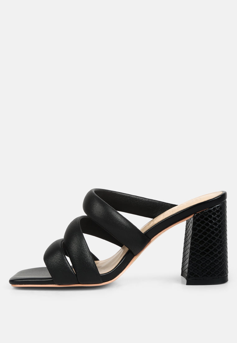 KYWE Black Textured Heel Chunky Strap Sandals#color_black