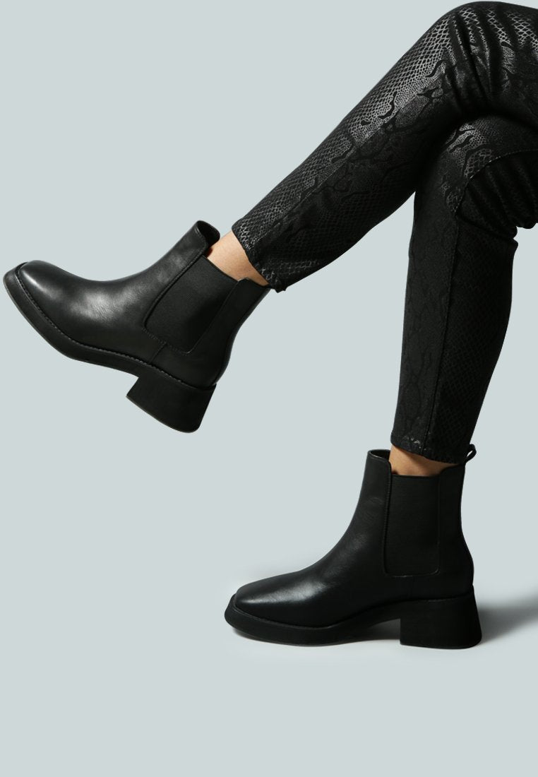 THERON Chelsea Upfront Black Boot_Black