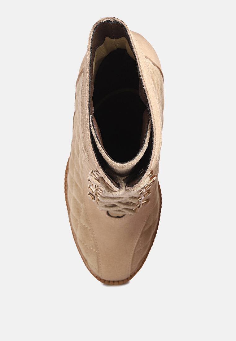 yoko beige fine suede quilted ankle boots#color_beige
