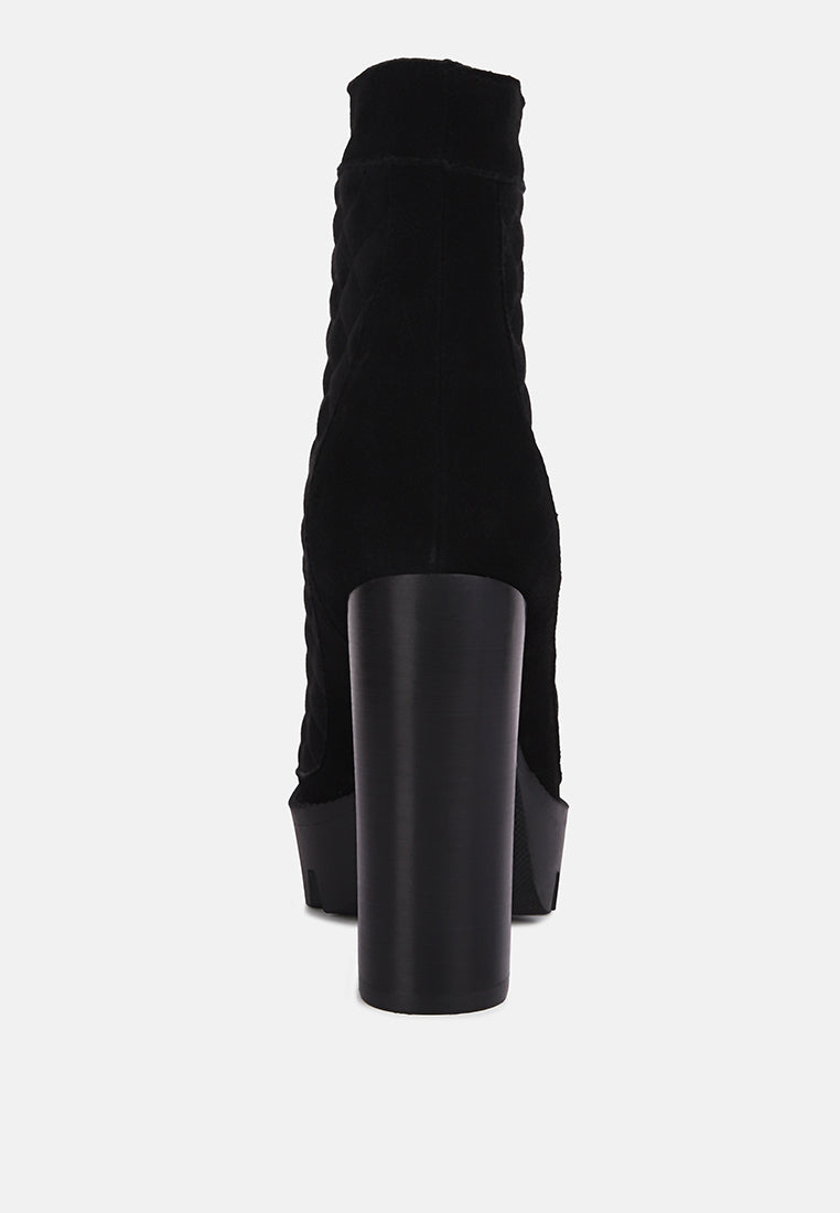yoko black fine suede quilted ankle boots#color_black