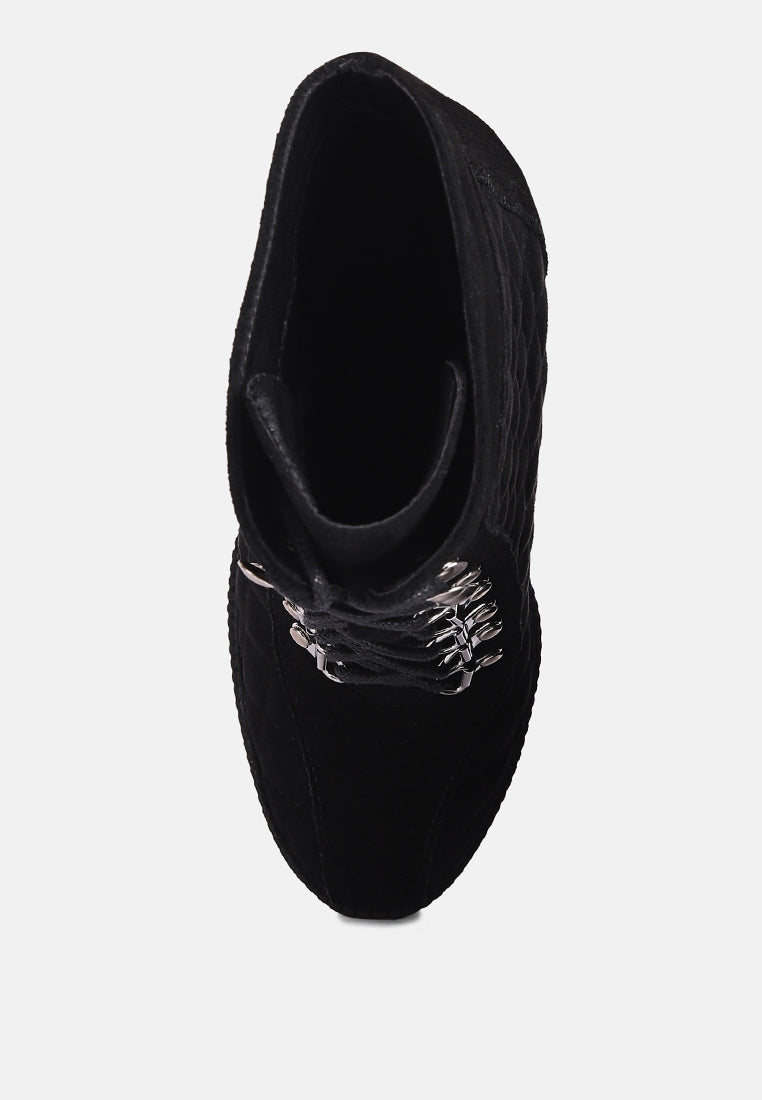 yoko black fine suede quilted ankle boots#color_black