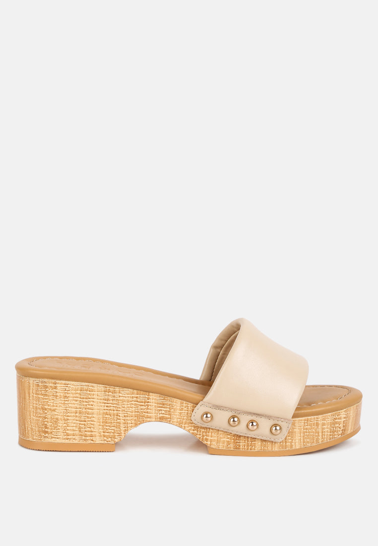 MINNY Textured Heel Leather Slip On Sandals in Beige#Color_Beige
