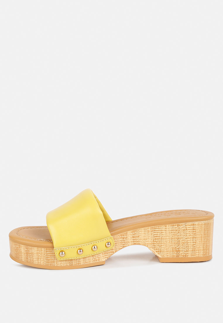 MINNY Textured Heel Leather Slip On Sandals in Yellow#color_Yellow