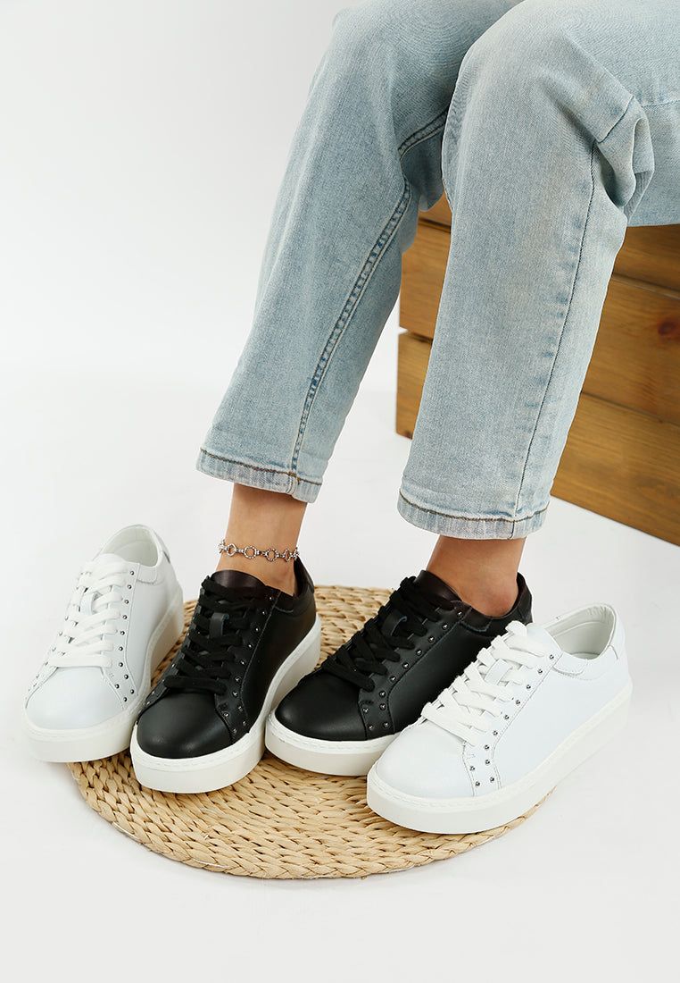 strider studs embellished chunky sneakers#color_white