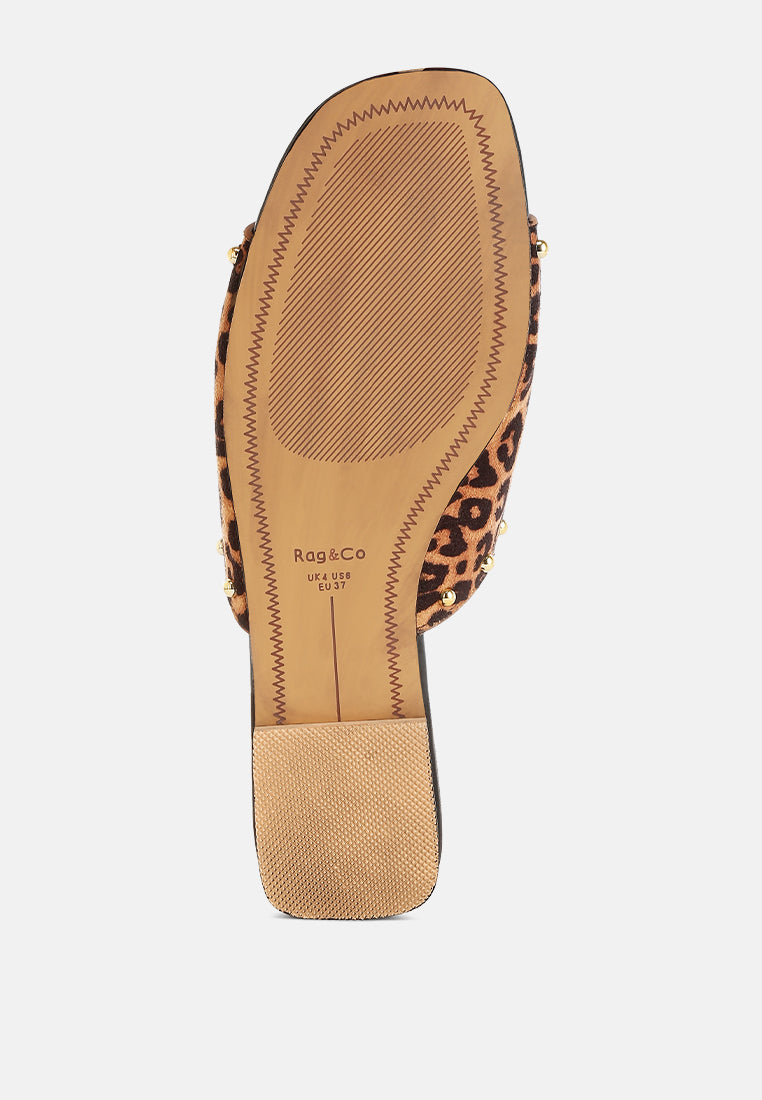 hilsa leopard print slip-on flats#color_leopard