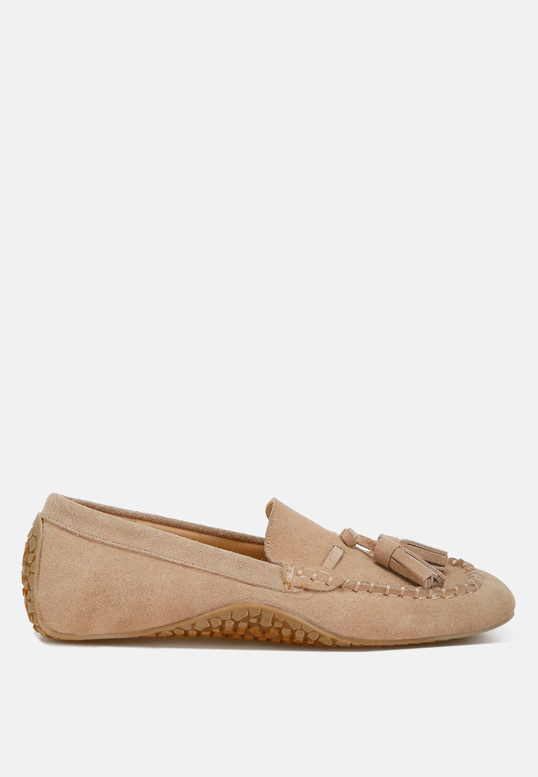 kipstar suede round toe tassel loafers#color_beige