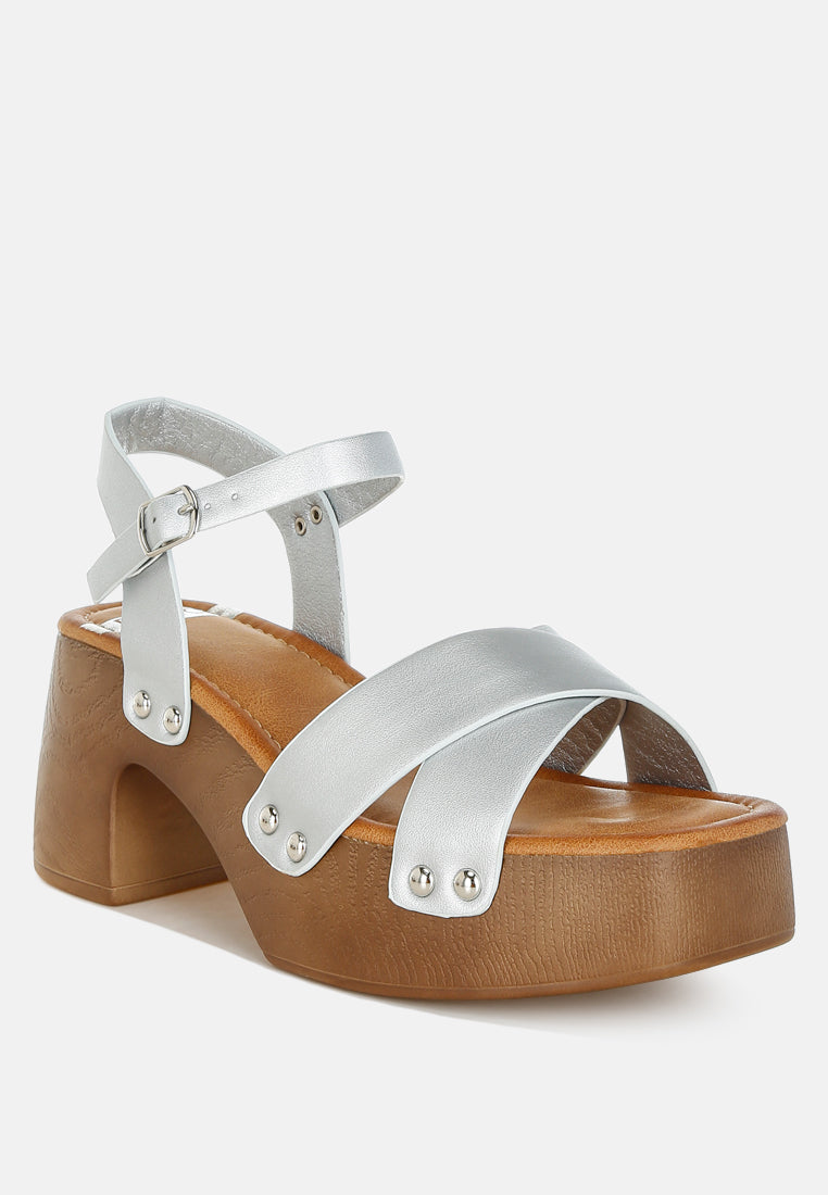 morasa metallic pleather clog sandals#color_silver