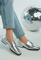 jongs metallic penny loafers#color_silver