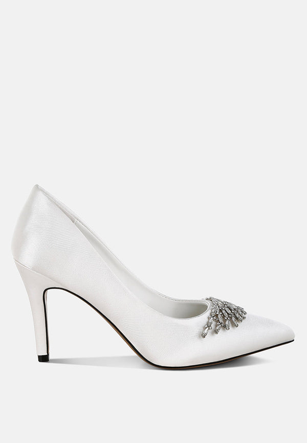 rhodolia diamante brooch detail satin pumps#color_white