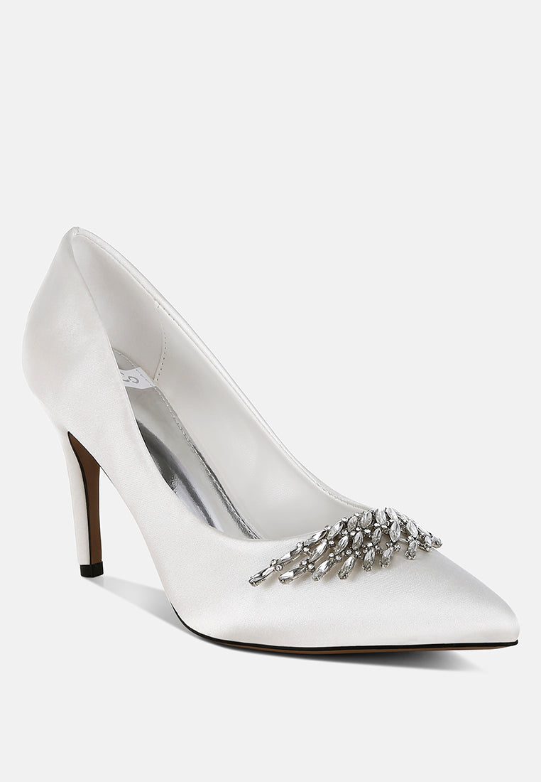 rhodolia diamante brooch detail satin pumps#color_white