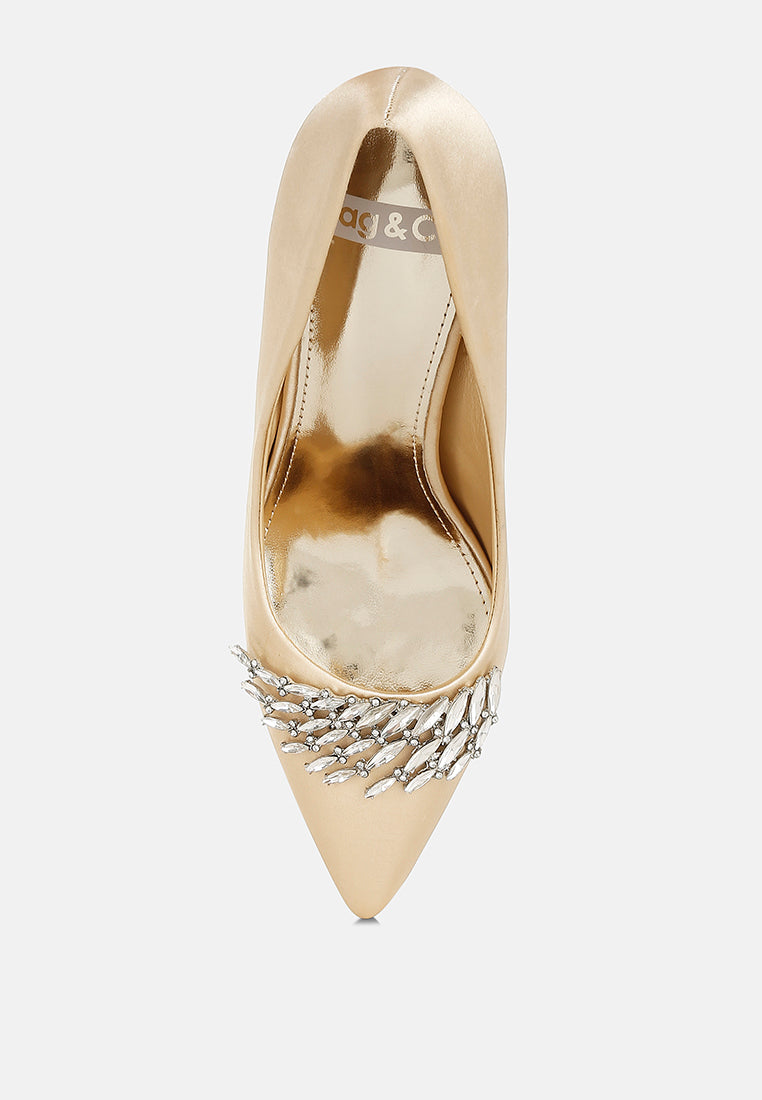 rhodolia diamante brooch detail satin pumps#color_gold