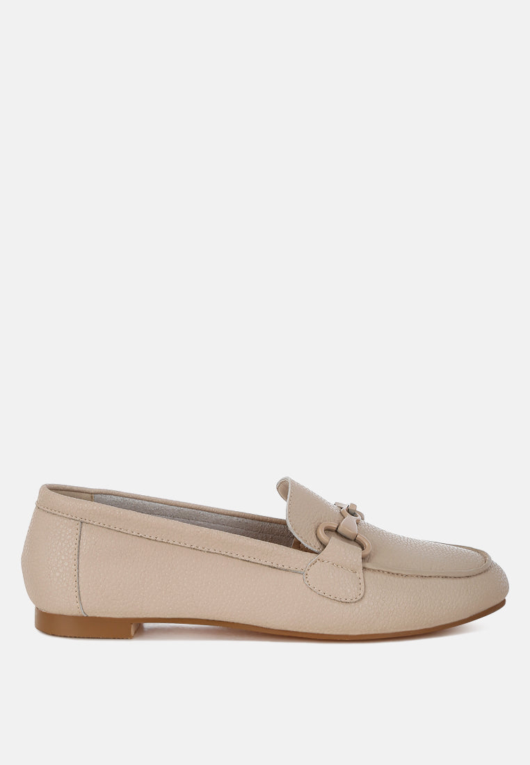taranis monochromatic horsebit real leather loafers#color_beige