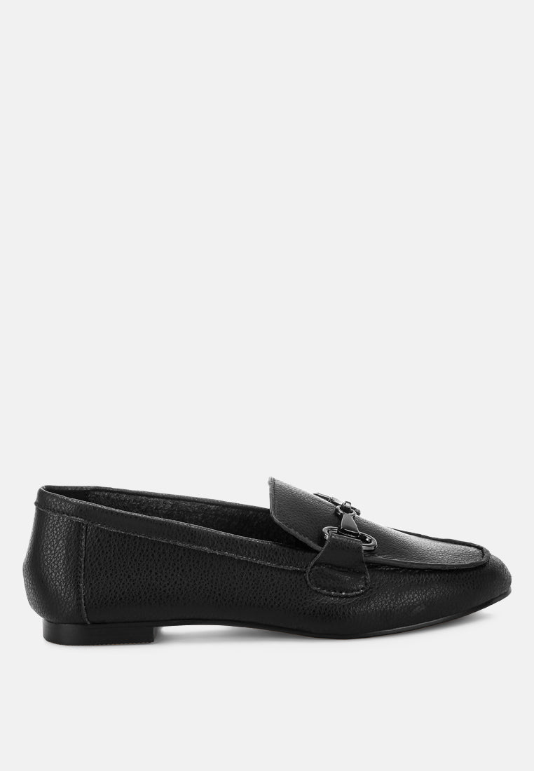 taranis monochromatic horsebit real leather loafers#color_black