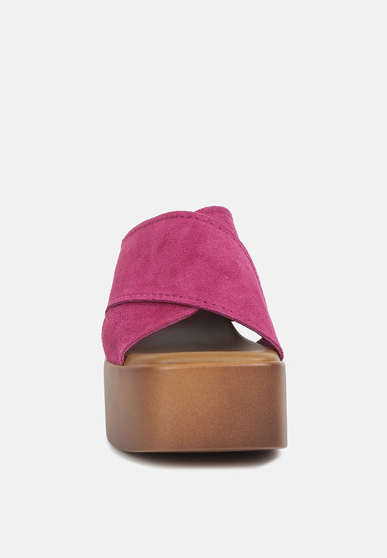 MATRIX Criss Cross Strap Block Heel Sandals#color_fuchsia