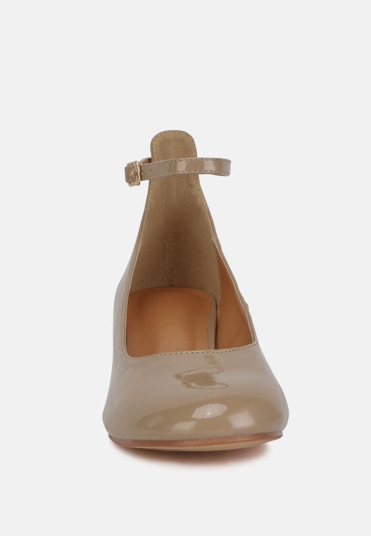 DEBBIE Ankle Strap Low Block Heel Sandals in Sand#color_sand