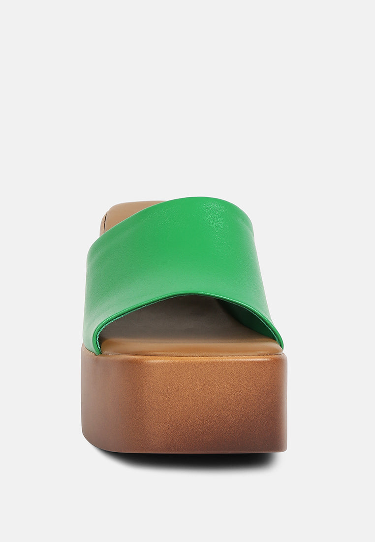 SCANDAL Slip on Block Heel Sandals in Green#color_Green
