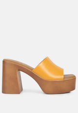 SCANDAL Slip on Block Heel Sandals in Tan#color_Tan