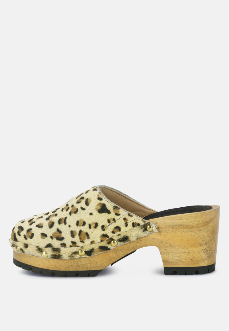 ACER Fine Suede Printed Leopard Clog Slides in Beige-Beige