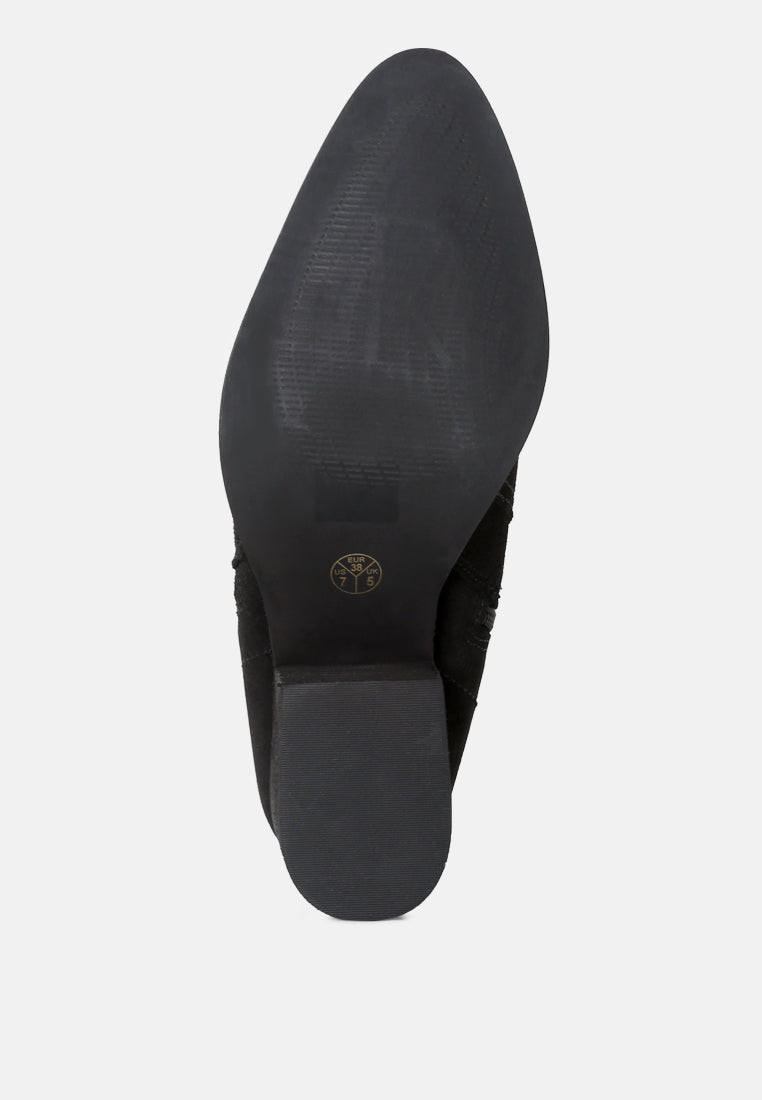 BAUENA Black Ankle Boots with Zip Closure-Black