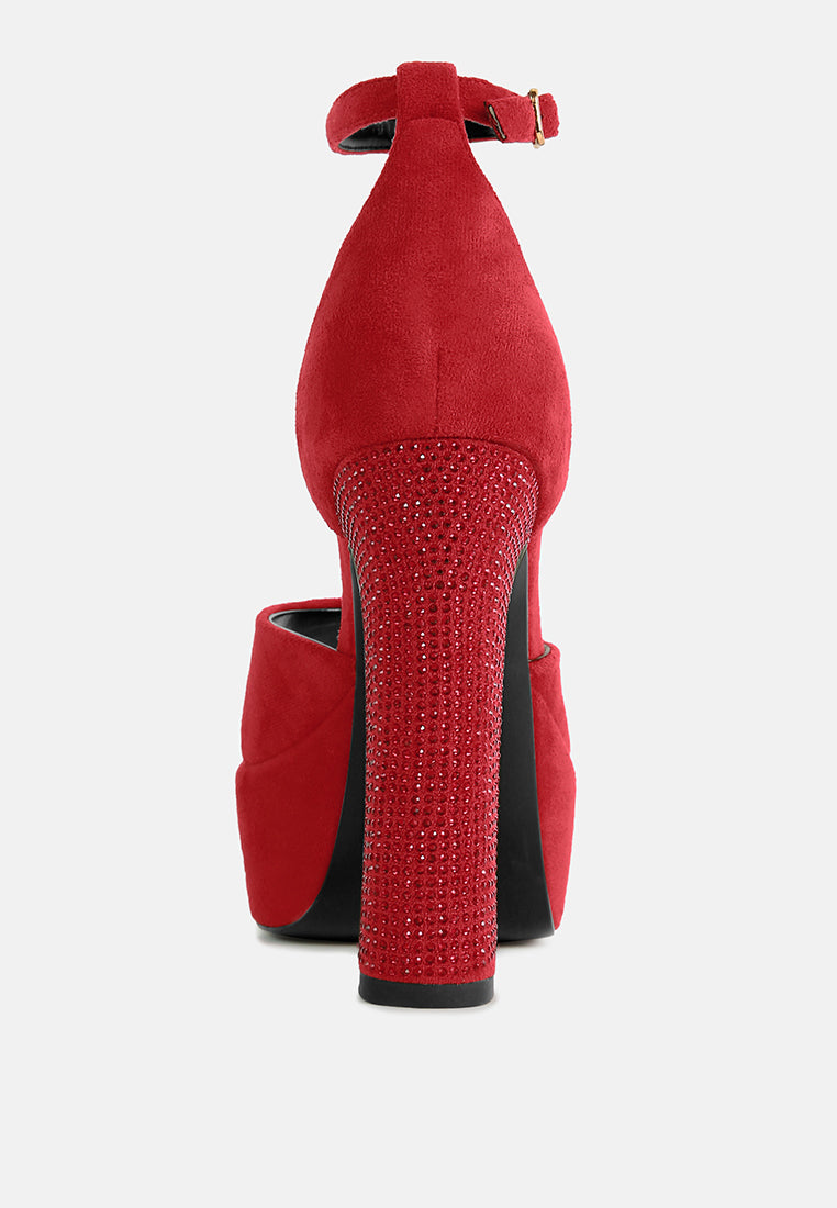 Party Wear Plain Red Velvet Medium Heel Sandal at Rs 160/pair in New Delhi  | ID: 2849823965591