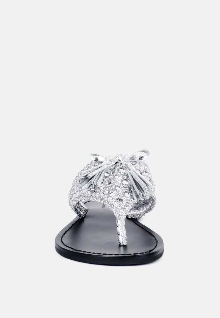 BEECH Handwoven Natural Silver Suede Tassel Thong Flats_Silver