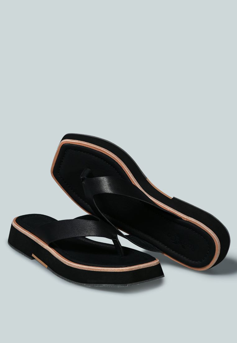 BLUNT Flat Thong Sandal in Black-Black