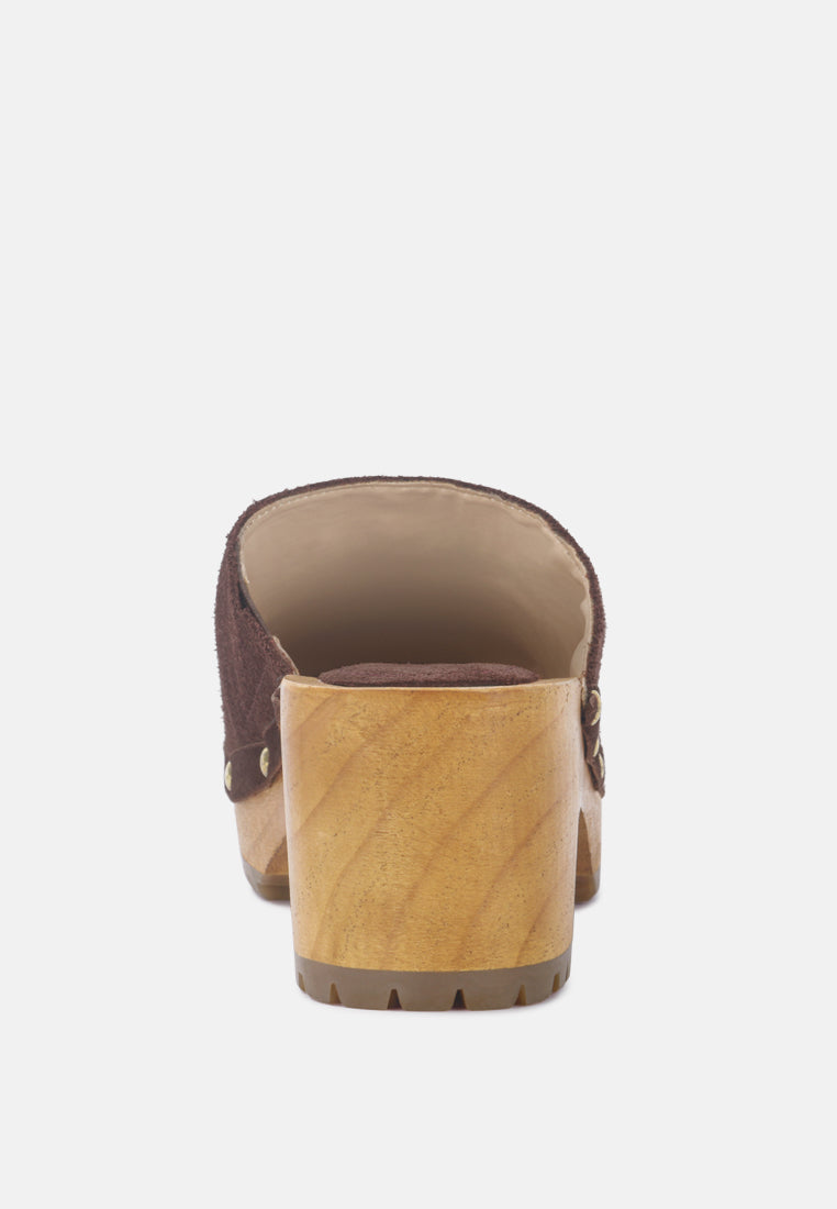 CEDRUS Fine Suede Studded Clog Mules in Brown-Brown