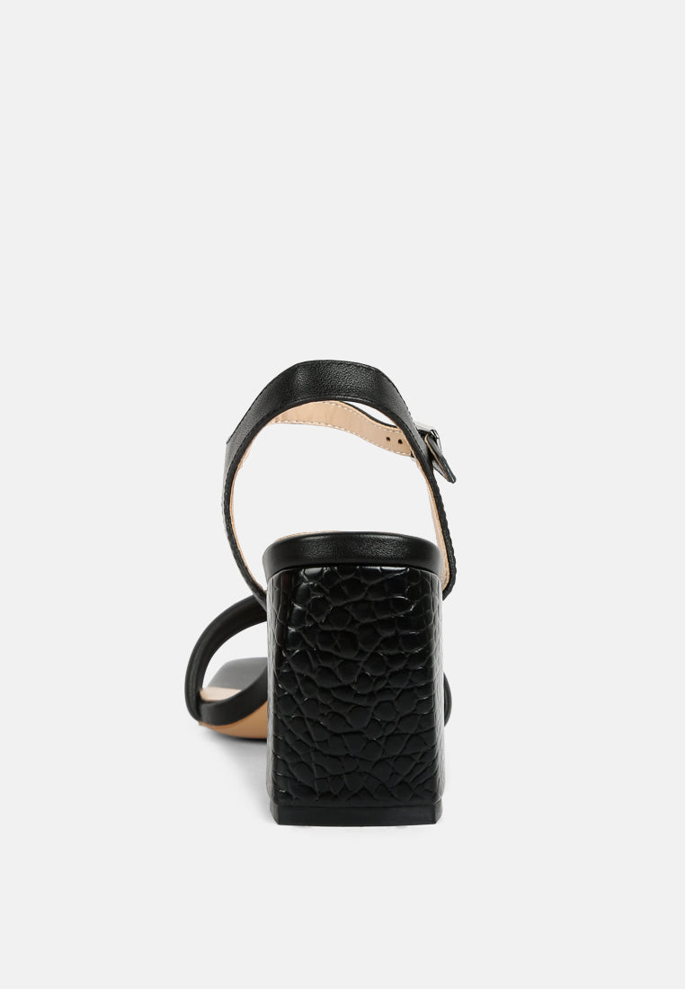 EDYTA Ankle Strap Block Heel Sandals in Black#color_black