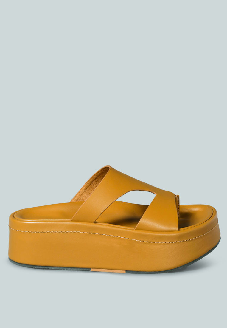 HATHAWAY Slip-On Platfrom Sandal in Tan-Tan