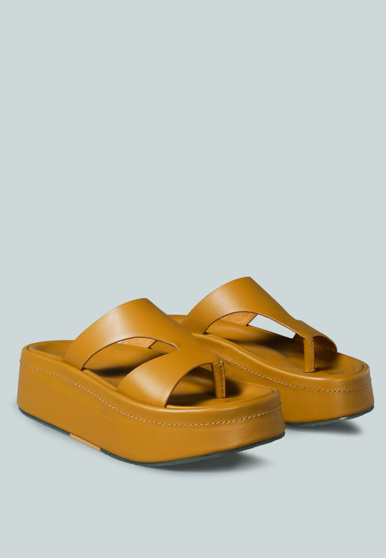 HATHAWAY Slip-On Platfrom Sandal in Tan-Tan