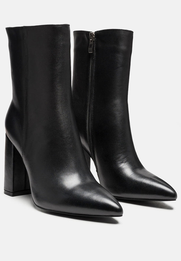 Buy online Black Pu Ankle Boots from footwear for Women by Truffle  Collection for ₹2699 at 65% off | 2024 Limeroad.com