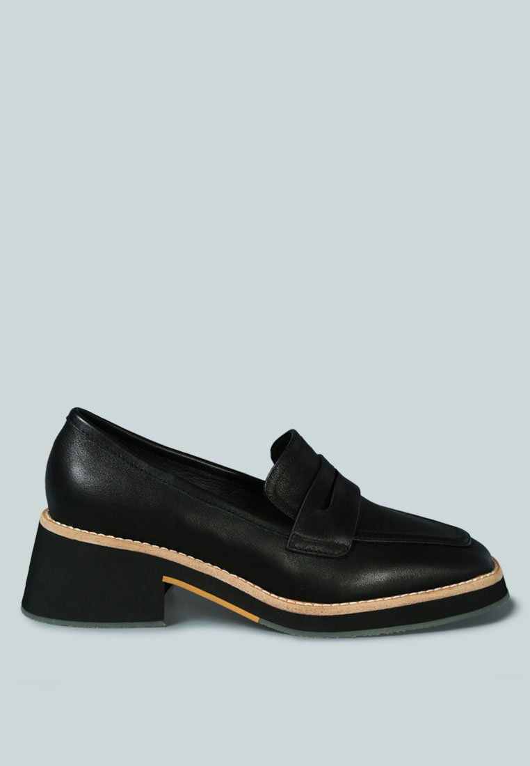 MOORE Lead lady Loafers in Black_Black