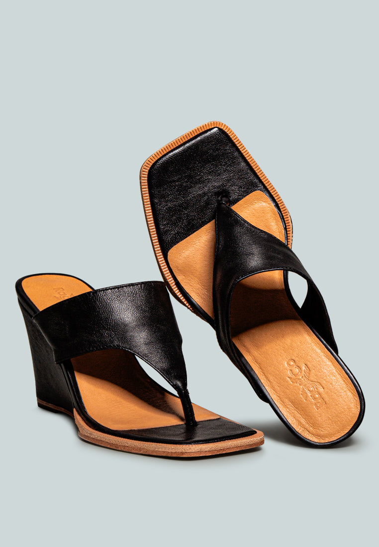 ONASSIS Black Thong Wedge Sandals_Black