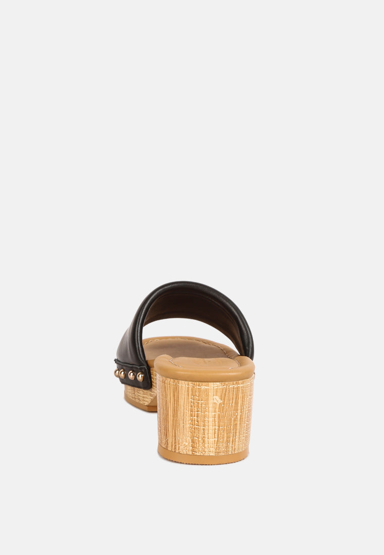 MINNY Textured Heel Leather Slip On Sandals in Black#color_black